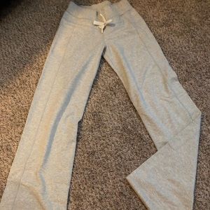 Lululemon lounge pants